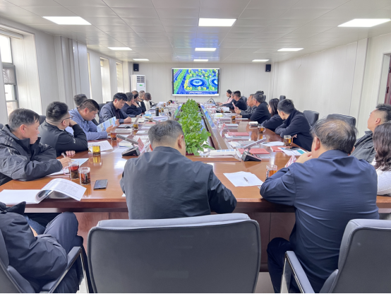 河南省綠色發(fā)展協(xié)會代表團(tuán)及多地代表考察亞新智能大宗固廢“零”碳利用基地