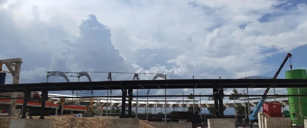 亞新窯爐老撾項(xiàng)目火力全開：移動(dòng)隧道窯點(diǎn)燃東南亞新引擎